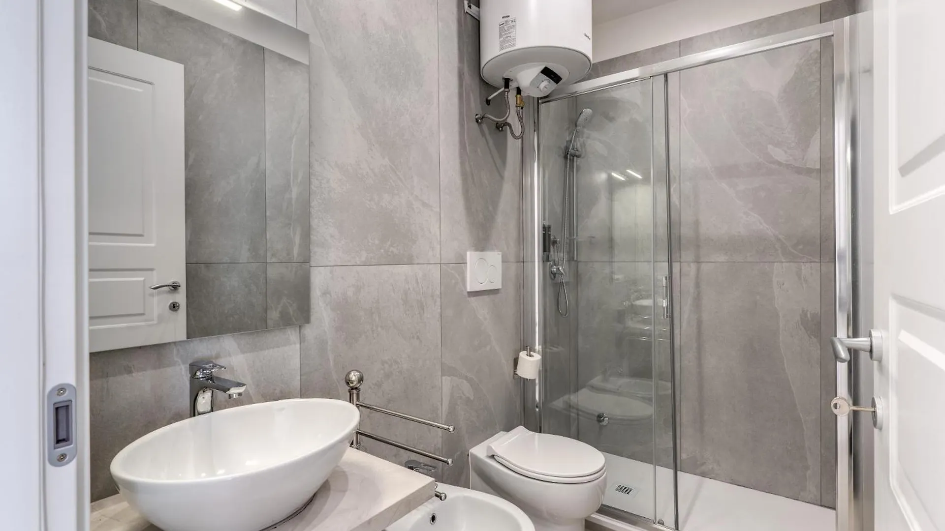 Guest house Boezio 6 Rooms By Roman Dreams