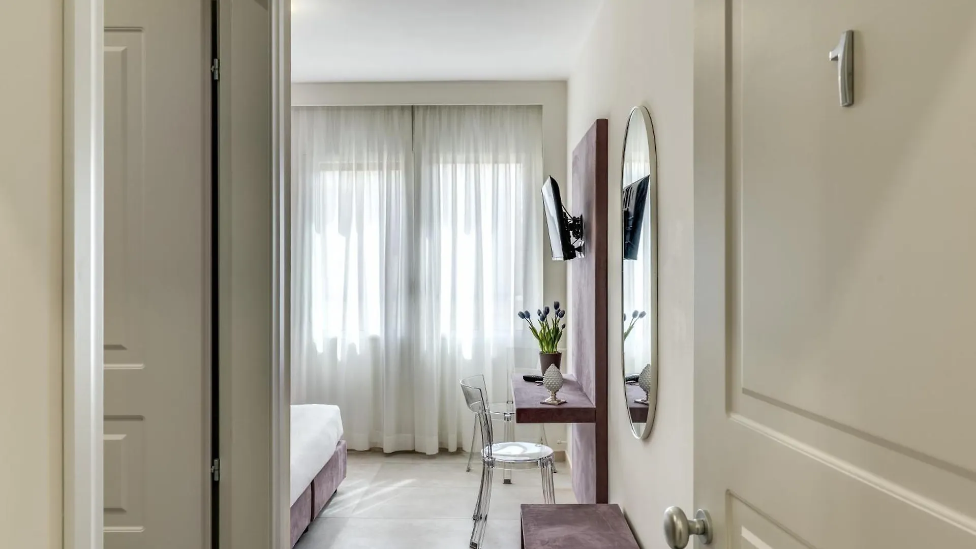 Boezio 6 Rooms By Roman Dreams Guest house Rome